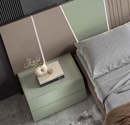 dormitorio-cama-doble-con-panel-de-muebles-de-calidad