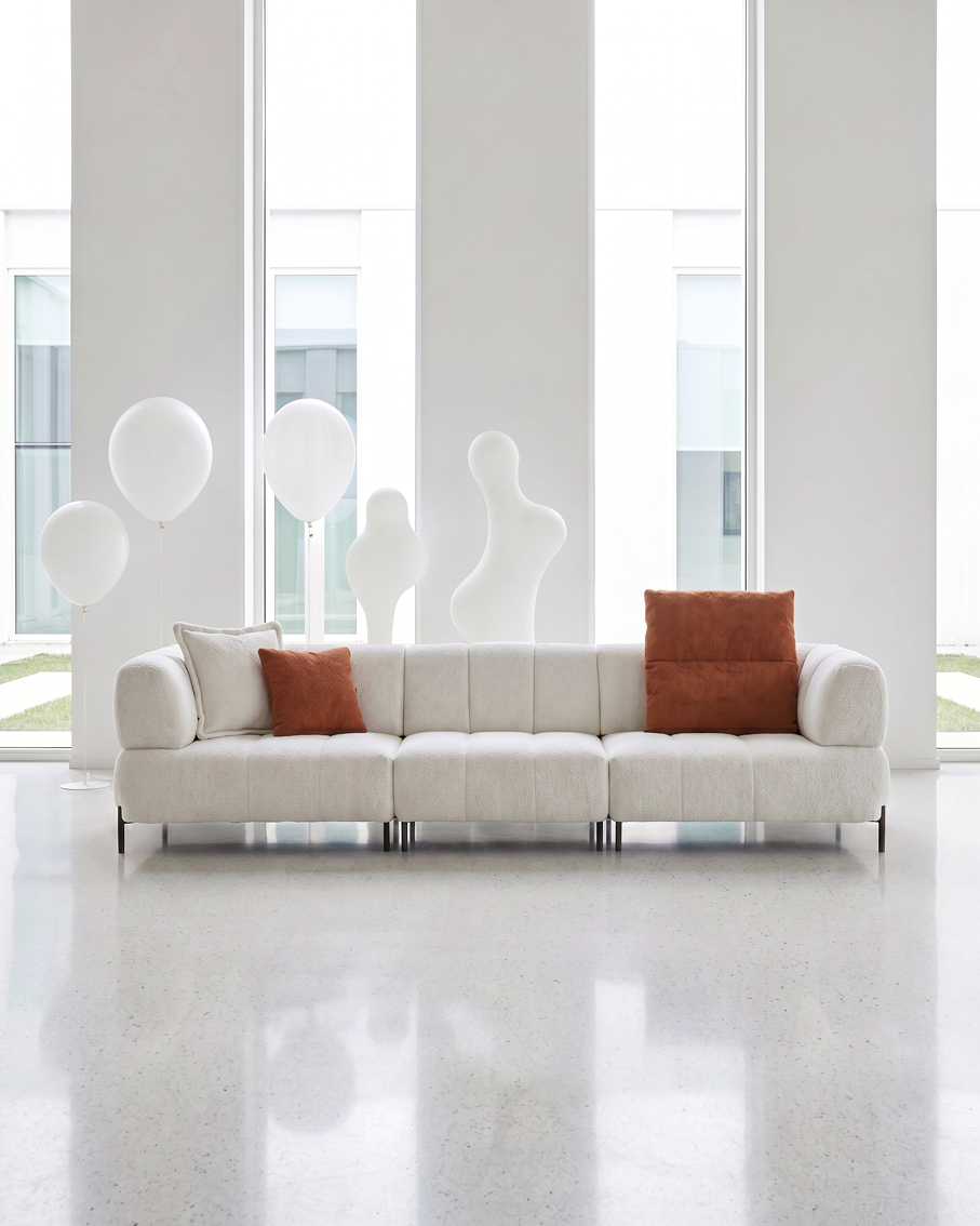 Itališka trivietė modulinė sofa su reguliuojamu Isėdimo gyliu